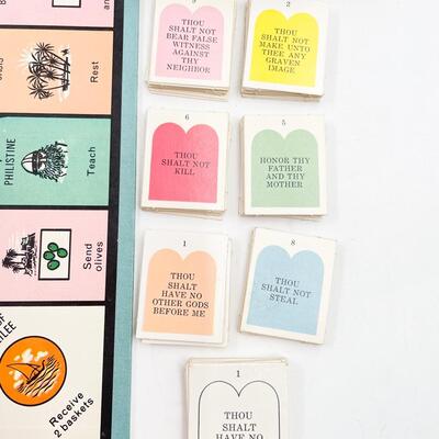 1966 CADACO â€œTEN COMMANDMENTS BIBLE GAMEâ€ BOARD GAME