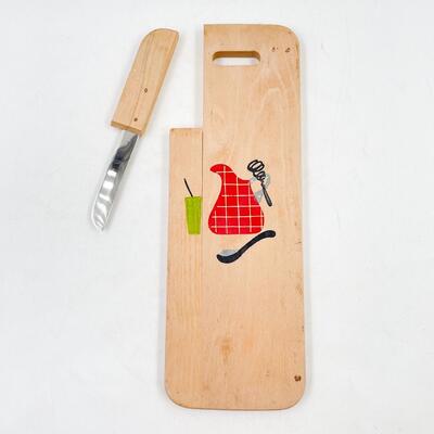 VINTAGE CUTTING BOARD W/BUILT-IN KNIFE