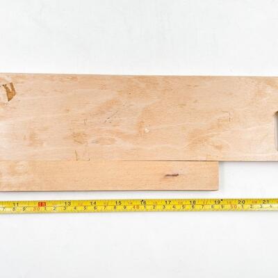 VINTAGE CUTTING BOARD W/BUILT-IN KNIFE