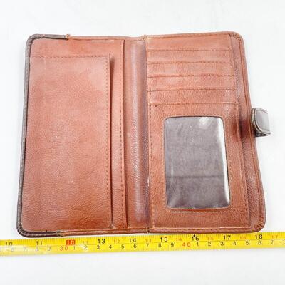 LIZ CLAIBORNE BROWN WALLET