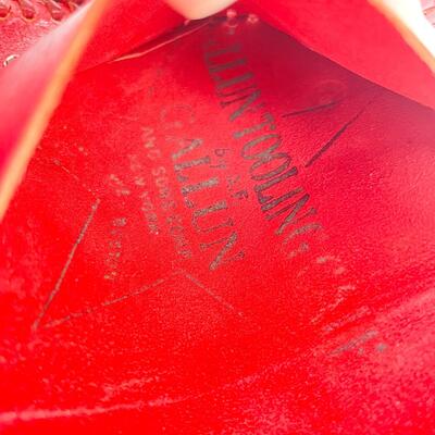 VINTAGE A. F. GALLUN AND SONS RED LEATHER WALLET