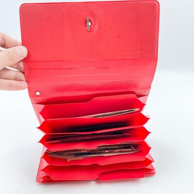 VINTAGE â€œCOUPON CADDYâ€ ORGANIZER WALLET