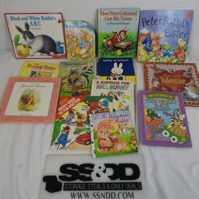 13 Kids Bunny Books, Sweet Pickles The Great Race, Peter Rabbit - Vintage