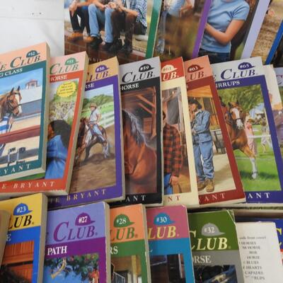 41 The Saddle Club Books By Bonnie Bryant, Elementary Reader