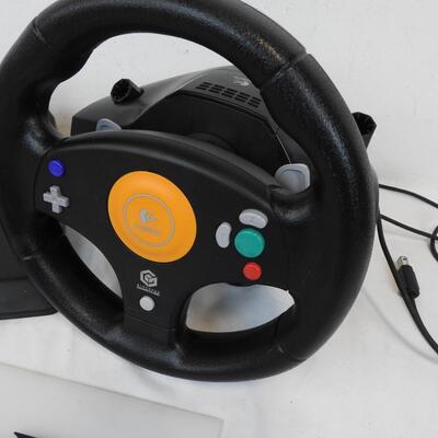 Gamecube Lot: Logitech Steering Wheel and Pedals, Controller Extension Cord
