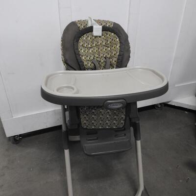 Graco High Chair, Brown and Green, Foldable, Used