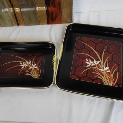 Set of Plastic Trays and Ceramic Plate, Black and Red