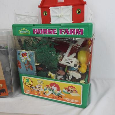 Saddle'up Bucket Horse Farm and Terra Jungle World, Toy animals and Farm