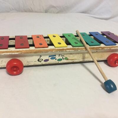 Vintage Fisher Price Pull-a-Tune Xylophone Pull Toy#870, 1964