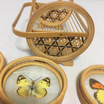 VINTAGE SET 6 BAMBOO BUTTERFLY ROUND COASTERS IN HANDLED CARRY RACK