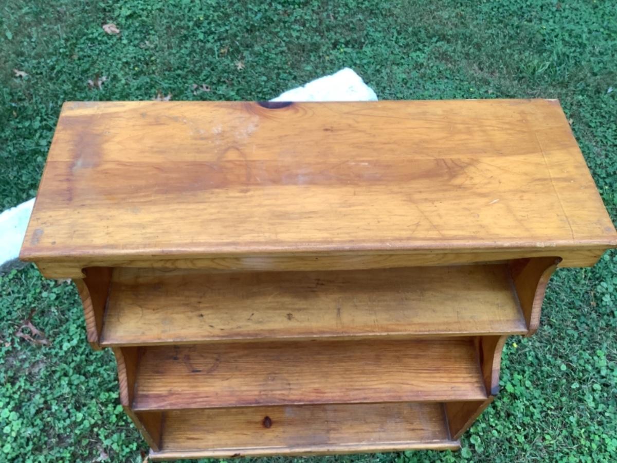 B944 Knotty Pine Shelf