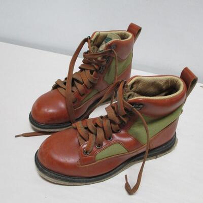 Size 6 LL Bean Boots - Fly Fishing