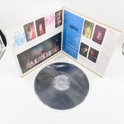 ORIGINAL BROADWAY CAST â€œCAMELOT THE MUSICALâ€ KOL 5620 VINYL RECORD