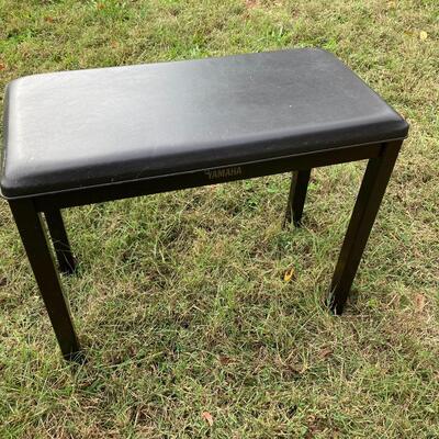 Yamaha Piano Bench - Black 24â€ x 12â€