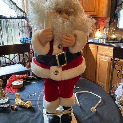 24â€ Mechanical Dancing Santa