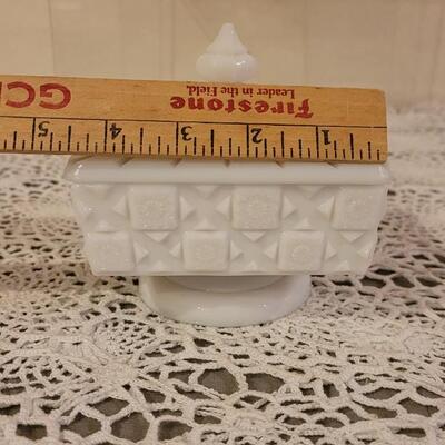 Lot 174: Vintage Milk Glass Candy Dish