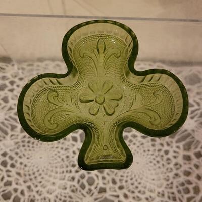 Lot 175: Vintage Green Glass Club, Spade, Heart and Diamond Little Dishes
