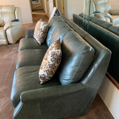 #12 Elegant Blue Couch Shanghai Trayton furniture co