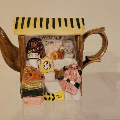 Lot 178: 'Antique Stall' Porcelain Teapot