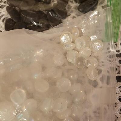 Lot 182: Glass Stones & Rocks for Floral Arrangements and Deco