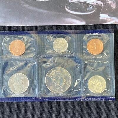 LOT#92: 1996 US Mint Sets
