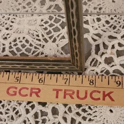 Lot 190: Antique & Vintage Picture Frames - no glass