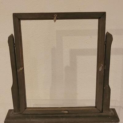 Lot 190: Antique & Vintage Picture Frames - no glass