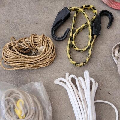 Lot 213: Mixed Lot of Cordage and Tie Down Strap