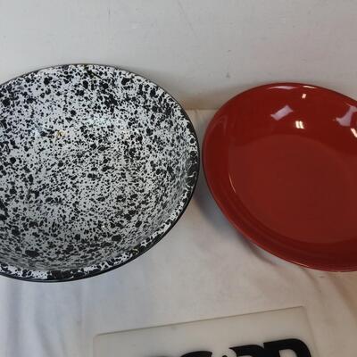 1 14 Diameter Metal Bowl, 1 Tag Red Ceramic Bowl