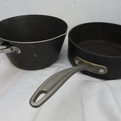 11 pc Kitchen: Pots and Pans, Brownie/Cake Pan, Stonware Mugs