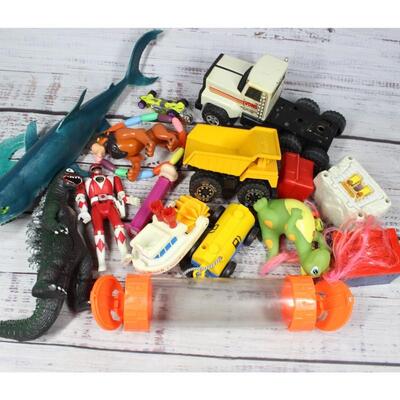 Retro Miscellaneous Toy Action Figure Car  Lot