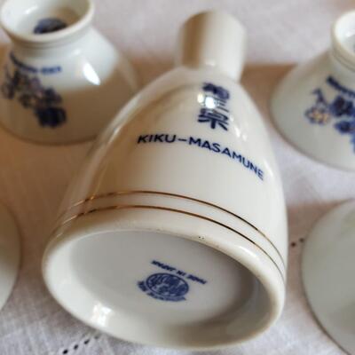 Vintage Kiku Masamune Saki Set