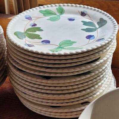 Lot 217: Blue Ridge China Set