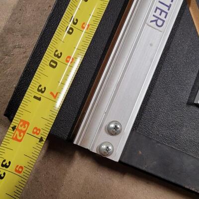 Lot 220: Logan Compact Mat Cutter