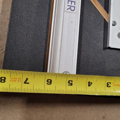 Lot 220: Logan Compact Mat Cutter