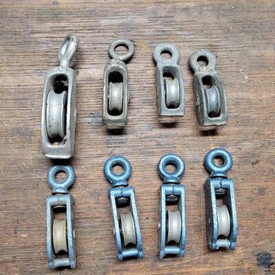 Lot 236: Pulleys Silver & Blue Lot