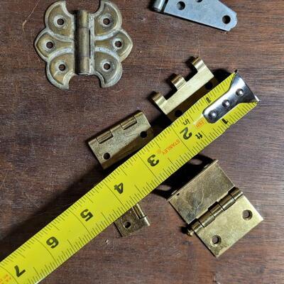Lot 249: Hinges Lot