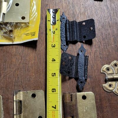 Lot 249: Hinges Lot