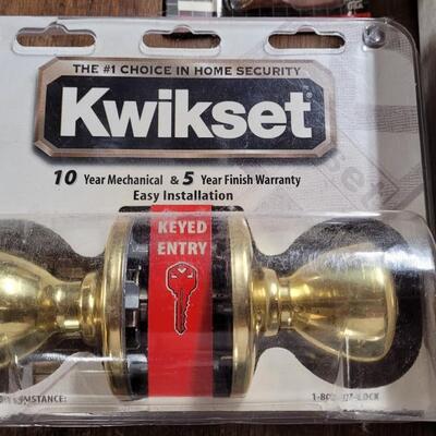 Lot 257: Doorknob and Lock Sets