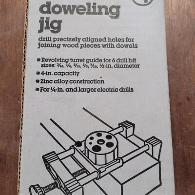 Lot 264: Craftsman Dowling Jig