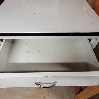 Lot 265: VINTAGE IMPCO METAL KITCHEN CABINET CUPBOARD WORK STATION CHICAGO UNION MADE