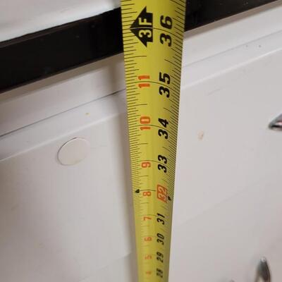 Lot 265: VINTAGE IMPCO METAL KITCHEN CABINET CUPBOARD WORK STATION CHICAGO UNION MADE