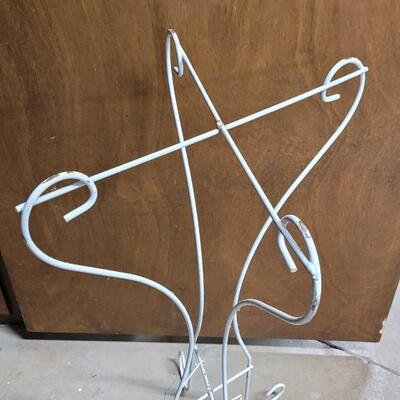 Lot 272: Vintage Small White Metal Table Base