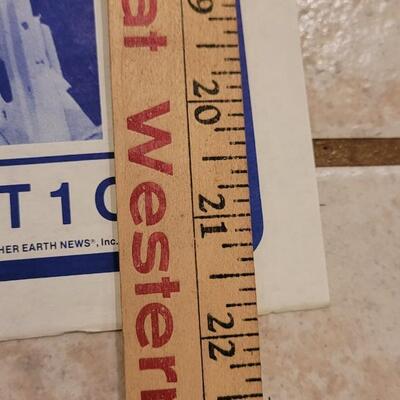 Lot 297: Vintage MOTHER'S Building and Electric Car Complete 4 Posters