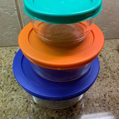 Pyrex glass storage containers