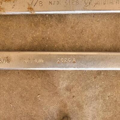 Lot 313: Vintage Tool Bench Lot