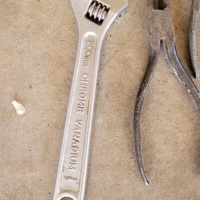 Lot 313: Vintage Tool Bench Lot