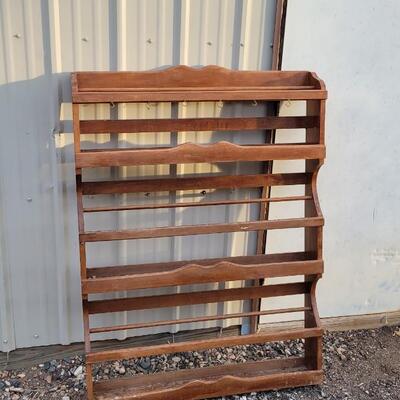 Lot 320: Vintage Wood 3-Tier Display Bookshelf