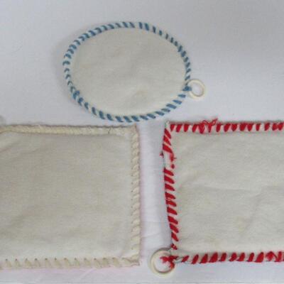 Cute Felt Mid Century Pot Holders With Poodles
