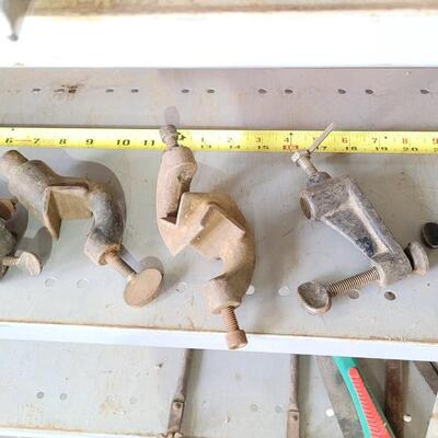 Lot 326: Assorted Antique Clamp Tools